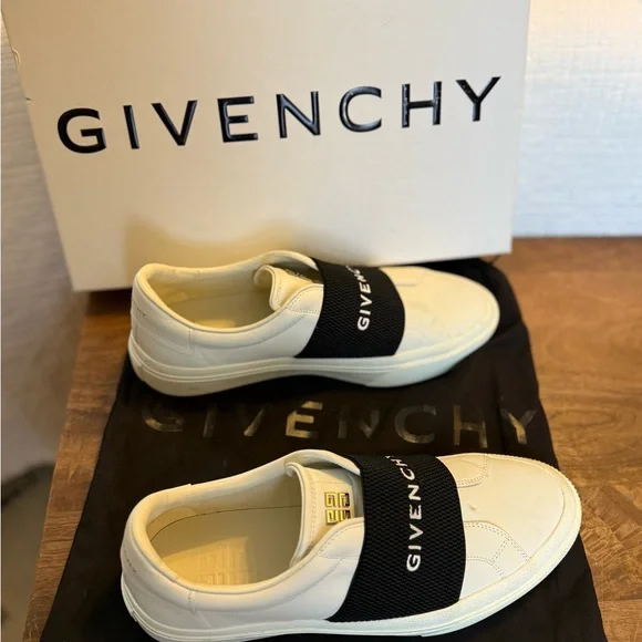 Givenchy Shoes size 41 womens 10